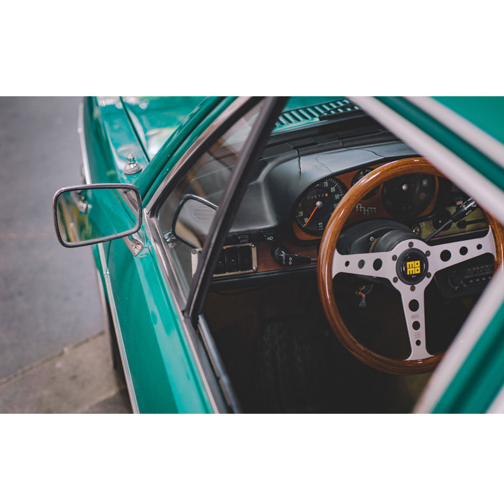 Momo Heritage Indy Mahogany Steering Wheel with Silver Spokes