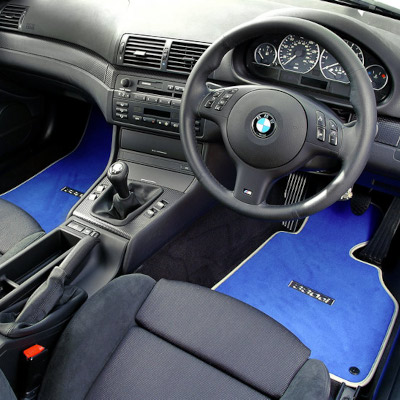 Example blue mat in a BMW 3 Series
