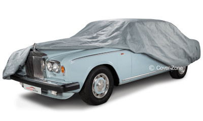 Outdoor cover on a Rolls-Royce Shadow