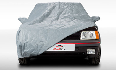 Outdoor cover on a Volkswagen Golf