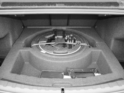 3-Series Spare Tire - Yes