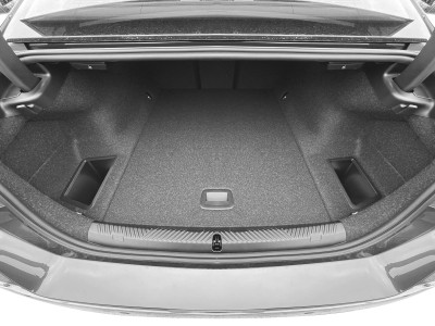 i5 Bowers & Wilkins Surround Sound - No (current) i5 Bowers & Wilkins Surround Sound - No