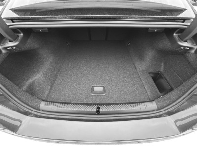 i5 Bowers & Wilkins Surround Sound - Yes