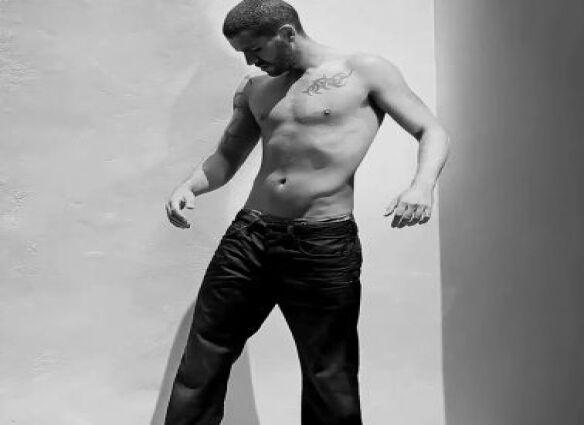 00_shayne_ward_shirtless.png