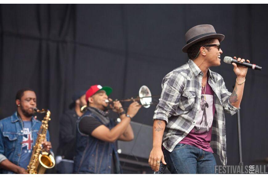Bruno Mars at V Festival 2011