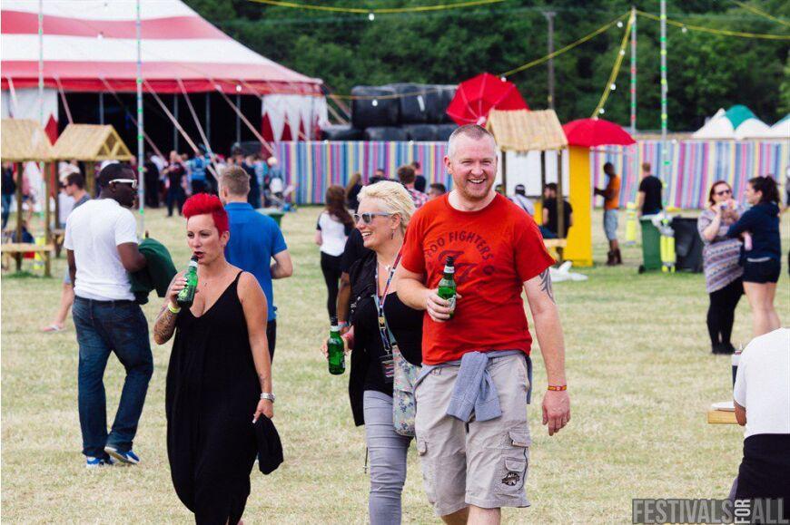 Crowd shots from Brownstock 2015