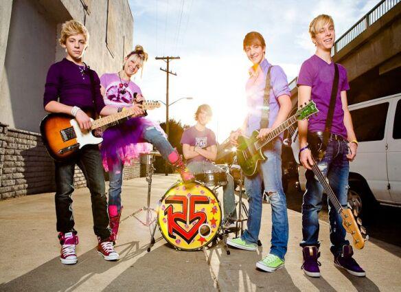 full band in sunlight-web