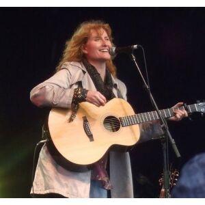 Eddi Reader