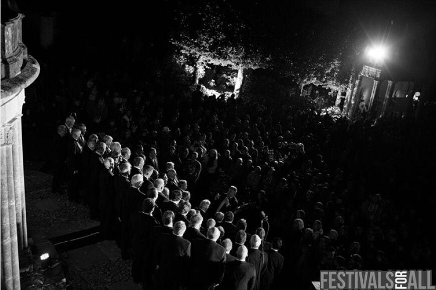 The Brythoniais Welsh Male Voice Choir at Festival No 6 2013