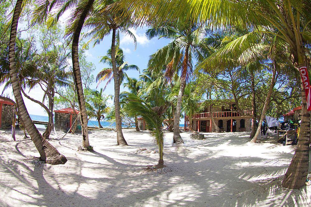 Accommodation at the Belize Marine Conservation Project