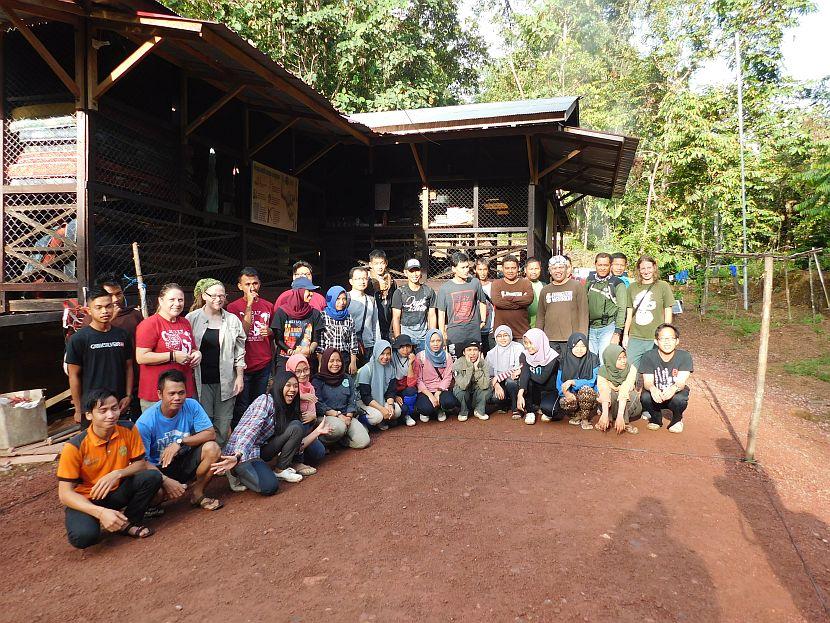 Post release monitoring team for orangutans