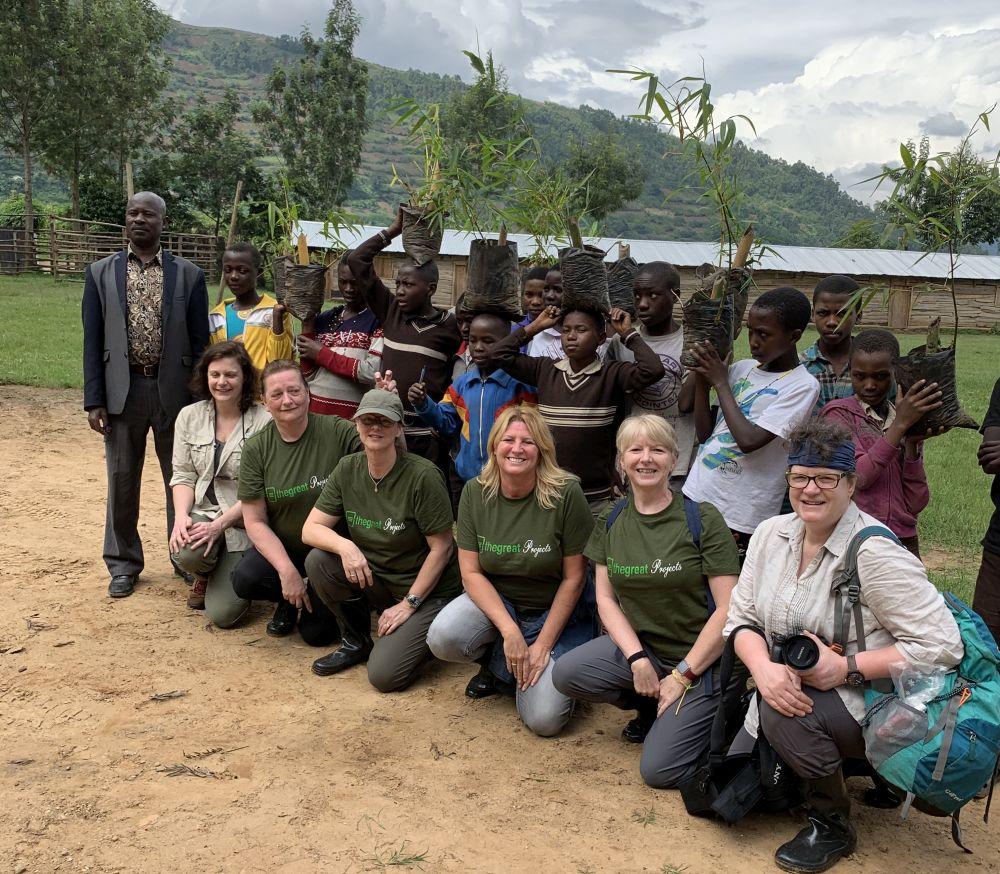 Volunteers on The Great Gorilla Project