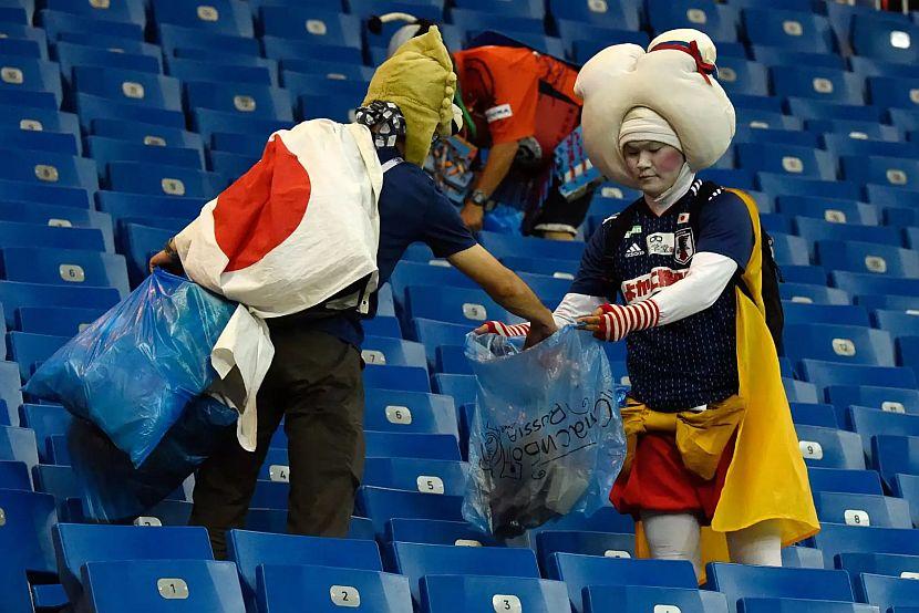 Japan fans clean up World Cup