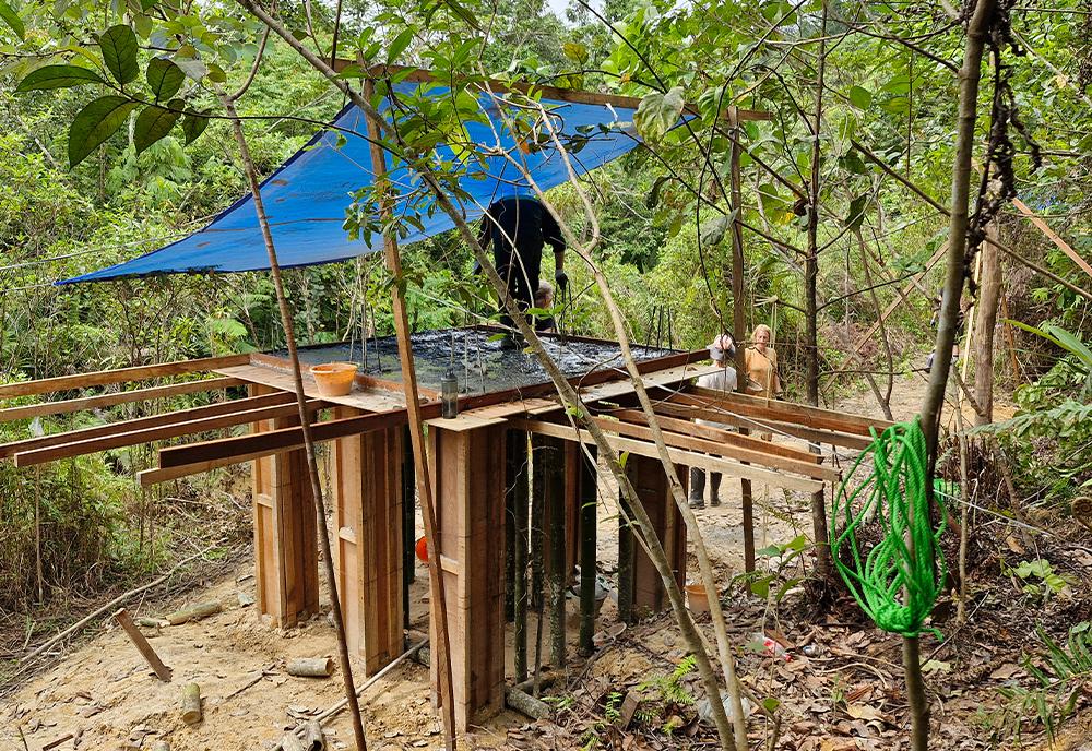 Volunteers building a platform for the sun bears at Samboja Lestari