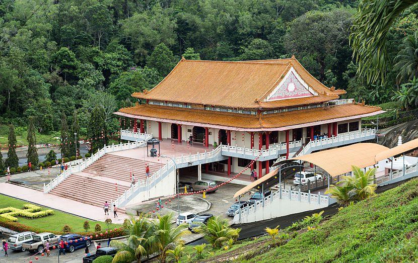 Puu Jih Shih Buddhist Temple